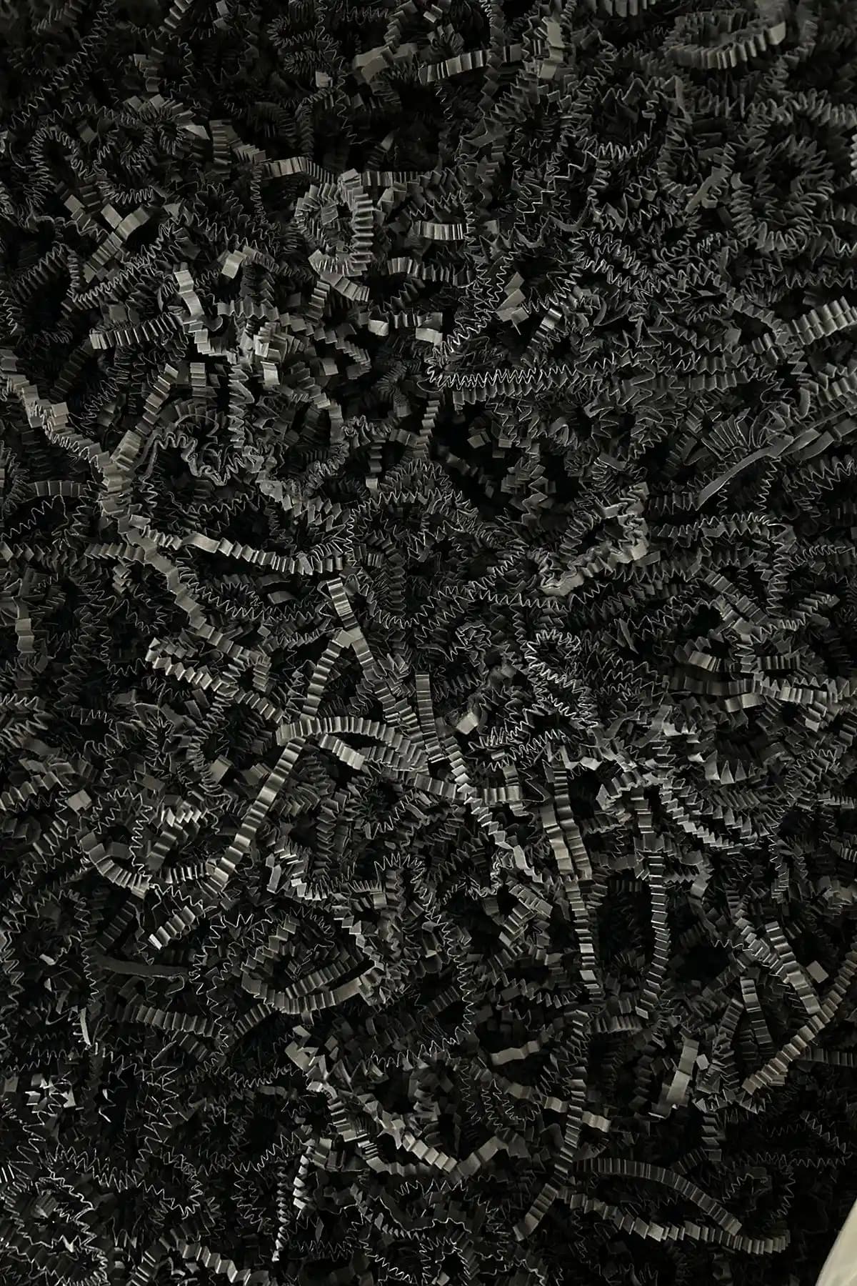 Verahed Siyah Kırpık Z Zigzag Pelur Kağıt: Estetik ve Fonksiyonel Hediye ve Dekorasyon Malzemesi