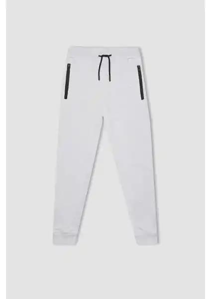 DeFacto Erkek Çocuk Eşofman Modelleri Karşılaştırması ve Özellikleri