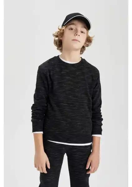 DeFacto Erkek Çocuk Sweatshirtleri Karşılaştırması: Bisiklet Yaka ve Kapüşonlu Modeller