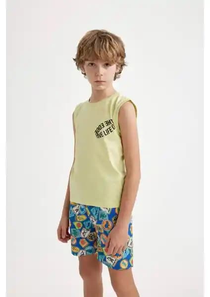 DeFacto ve Mostess Erkek Çocuk Atletleri Karşılaştırması: Hangi Model Daha Uygun