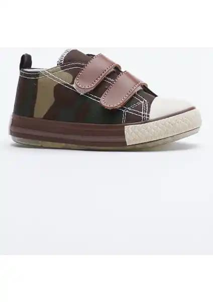 Tonny Black Çocuk Spor Ayakkabıları Karşılaştırması: Işıklı ve Kauçuk Tabanlı Modellerin Özellikleri ve Kullanıcı Yorumları