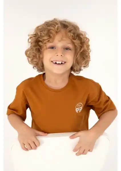 U.S. Polo Assn. Erkek Çocuk Tişörtleri Karşılaştırması: Coconut ve Saks Modelleri Analizi