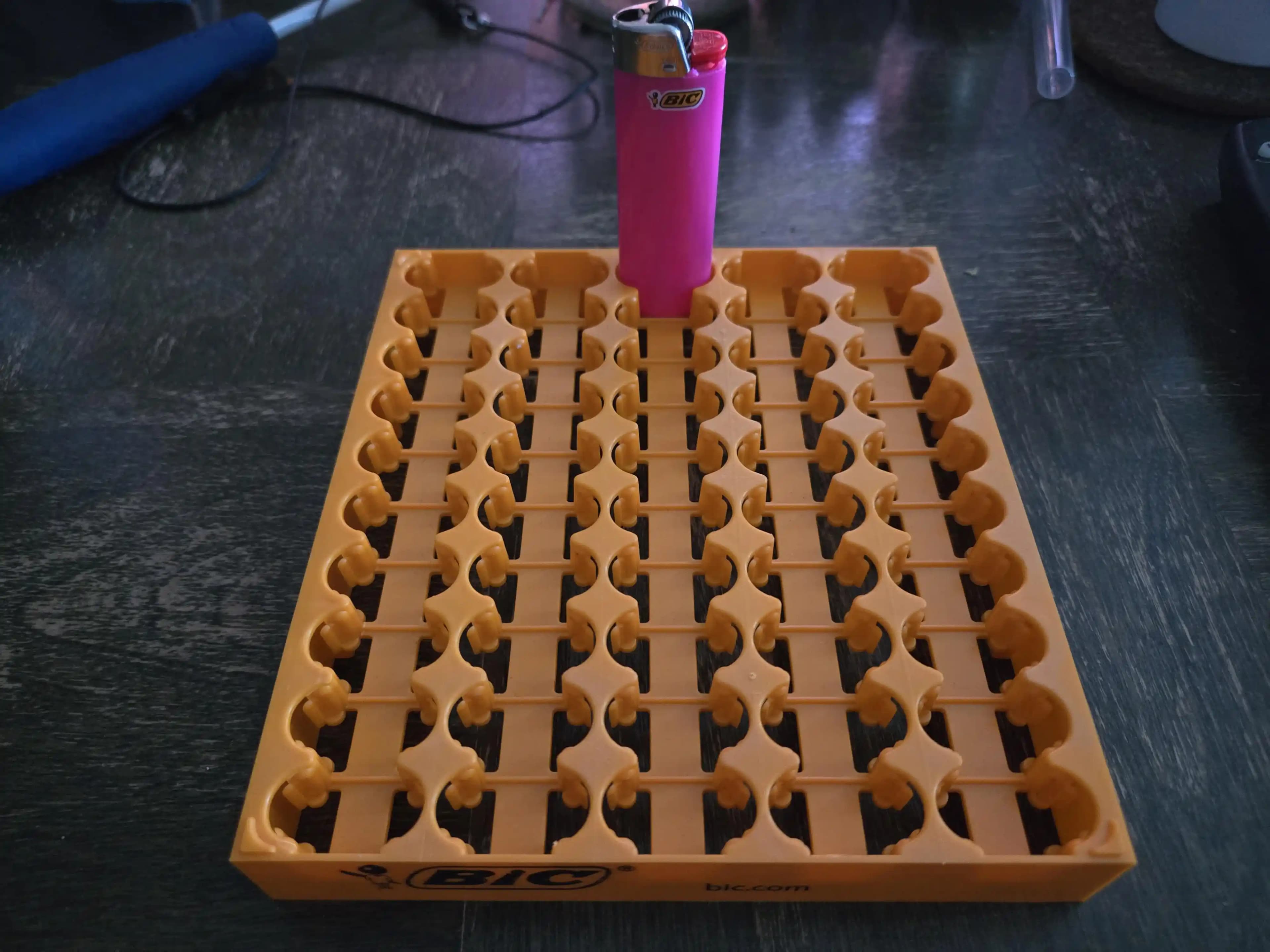 8 Yılda 50 Çakmak Kullanımı: Tasarruf, Dolum Seçenekleri ve Alternatif Ateş Yöntemleri