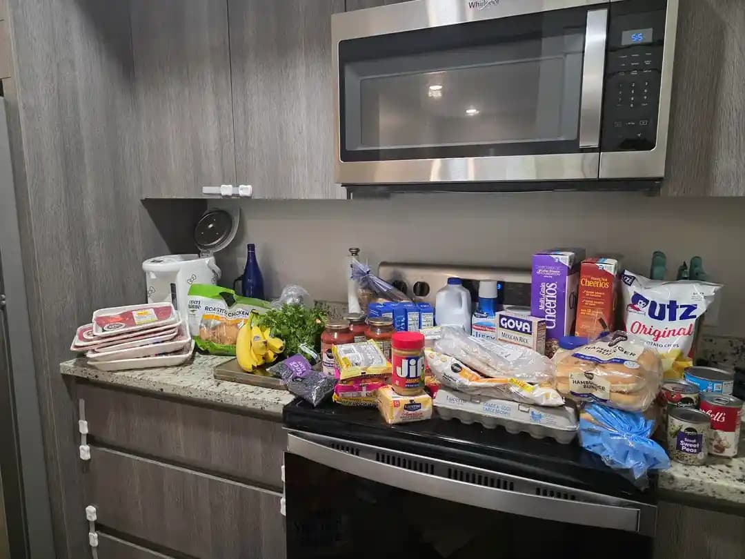 Aylık Market Alışverişinde 160 Dolarla Ekonomik Yemek Planlama ve Tasarruf Yöntemleri