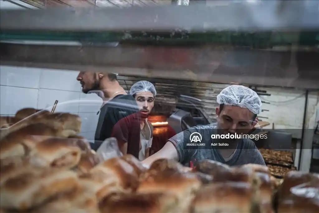 Çocuklukta Zorluklarla Hazırlanan Yemekler: Ekonomik ve Kültürel Bir İnceleme