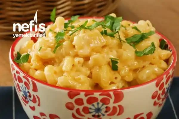 Ev Yapımı Mac and Cheese'in Kutulu Ürünlere Benzeyen Tat Profili İçin Teknik Çözümler