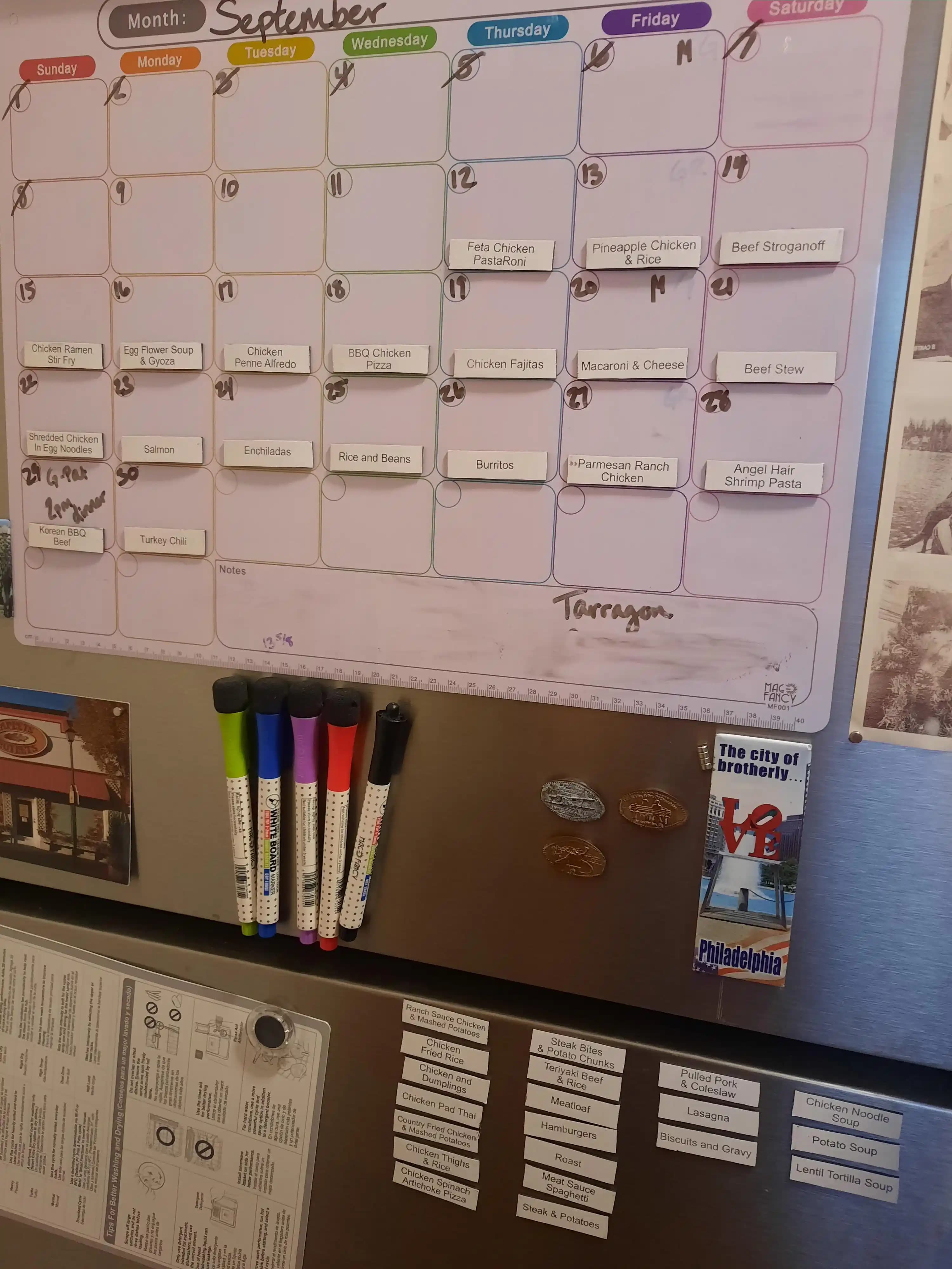 Aylık Yemek Planlama ve Manyetik Menü Sistemi ile Evde Yemek Düzeninin Sağlanması