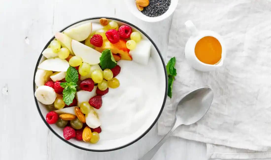 Gece Geç Saatlerde Sindirimi Kolay ve Hafif Atıştırmalık Seçenekleri ve Önerileri