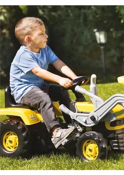 Çocuklar İçin Pedallı Traktör Karşılaştırması: Dolu Kepçeli ve Pilsan Active 1