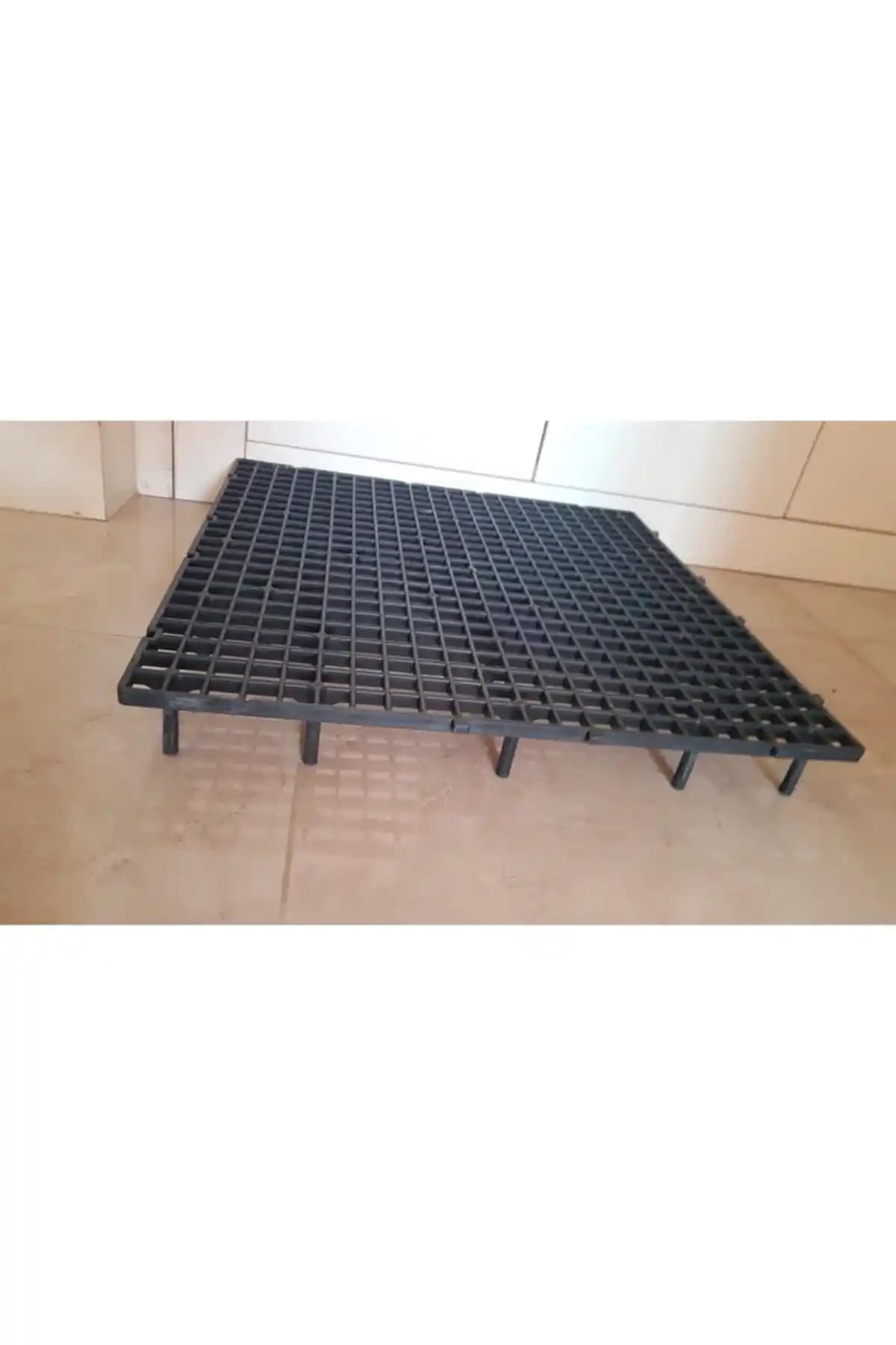 Cosartavukçuluk Kümes Taban Izgarası – 50x50 cm taban, 5 cm yükseklik, dayanıklı plastik
