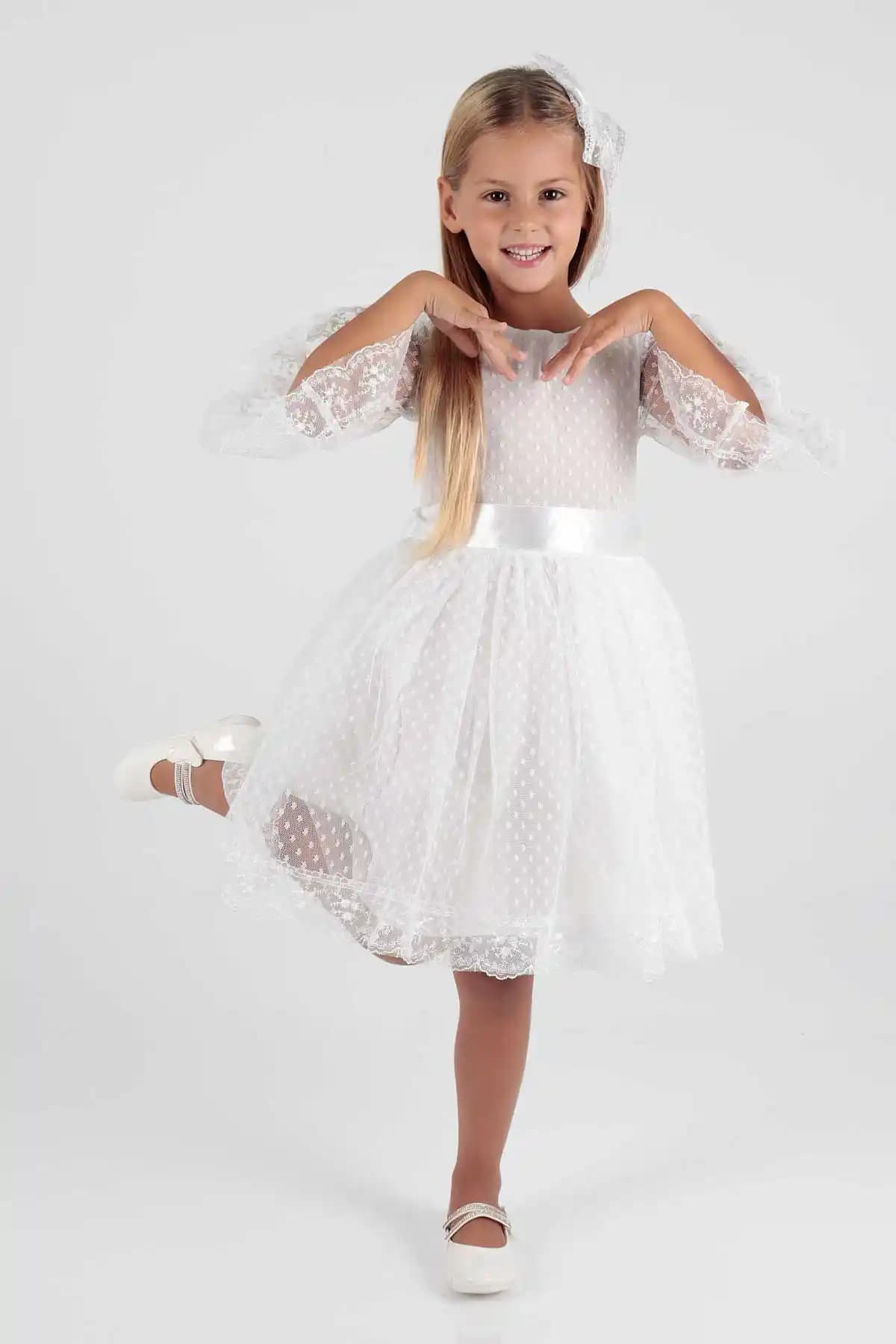 Ahengim Kids Kız Çocuk Tokalı ve Tül Dantel Trend Abiye Elbise: Zarif ve Rahat Tasarım