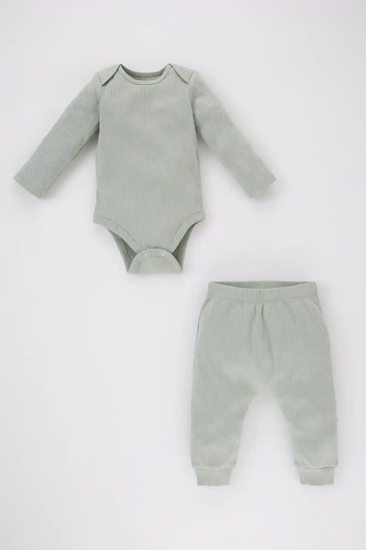 Defacto Kız Bebek Fitilli Kaşkorse Uzun Kollu Body Alt 2'li Takım: Konfor ve Şıklık Bir Arada