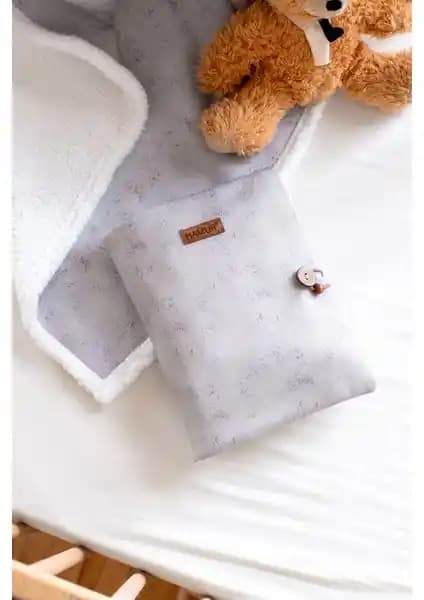 Hamur Anne ve Kiwi Coolbag Bebek Bakım Çantaları Karşılaştırması