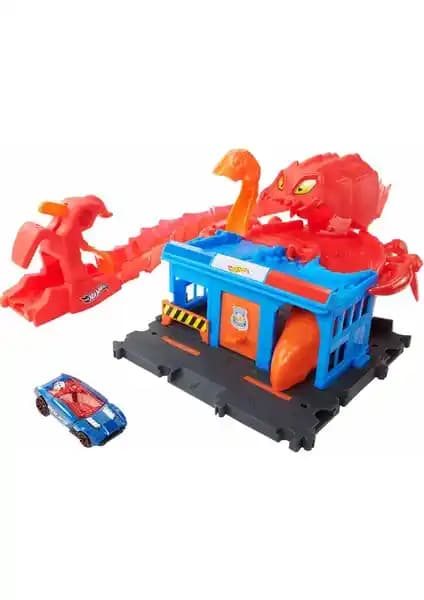 Hot Wheels Düşmanlarla Mücadele ve Pist Dünyası Setleri Karşılaştırması