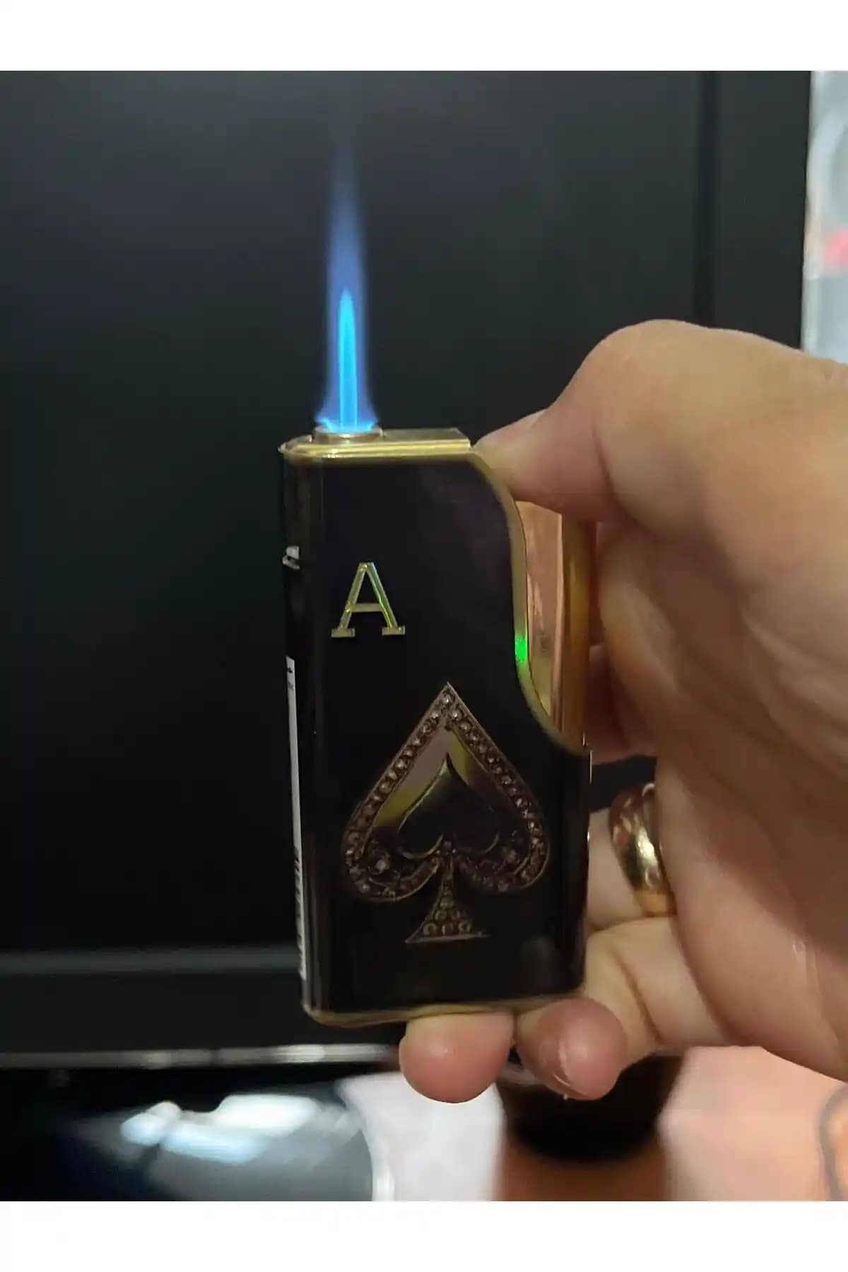 İndirim Center Sıraşı Poker Temalı Metal Jet Çakmak Detaylı İnceleme ve Kullanıcı Yorumları