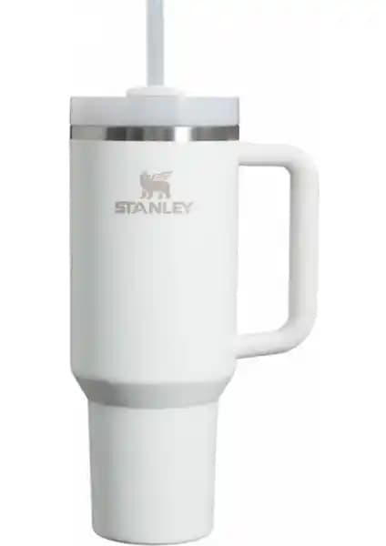 Stanley Termos Karşılaştırması: Quencher Pipetli ve Iceflow Flip Straw Modelleri