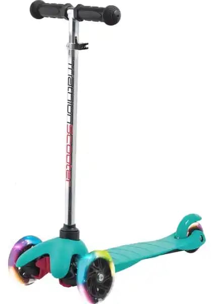 Triathlon T138 Çocuk Scooter Yükseklik Ayarlı LED Işıklı 3 Tekerlekli Mavi