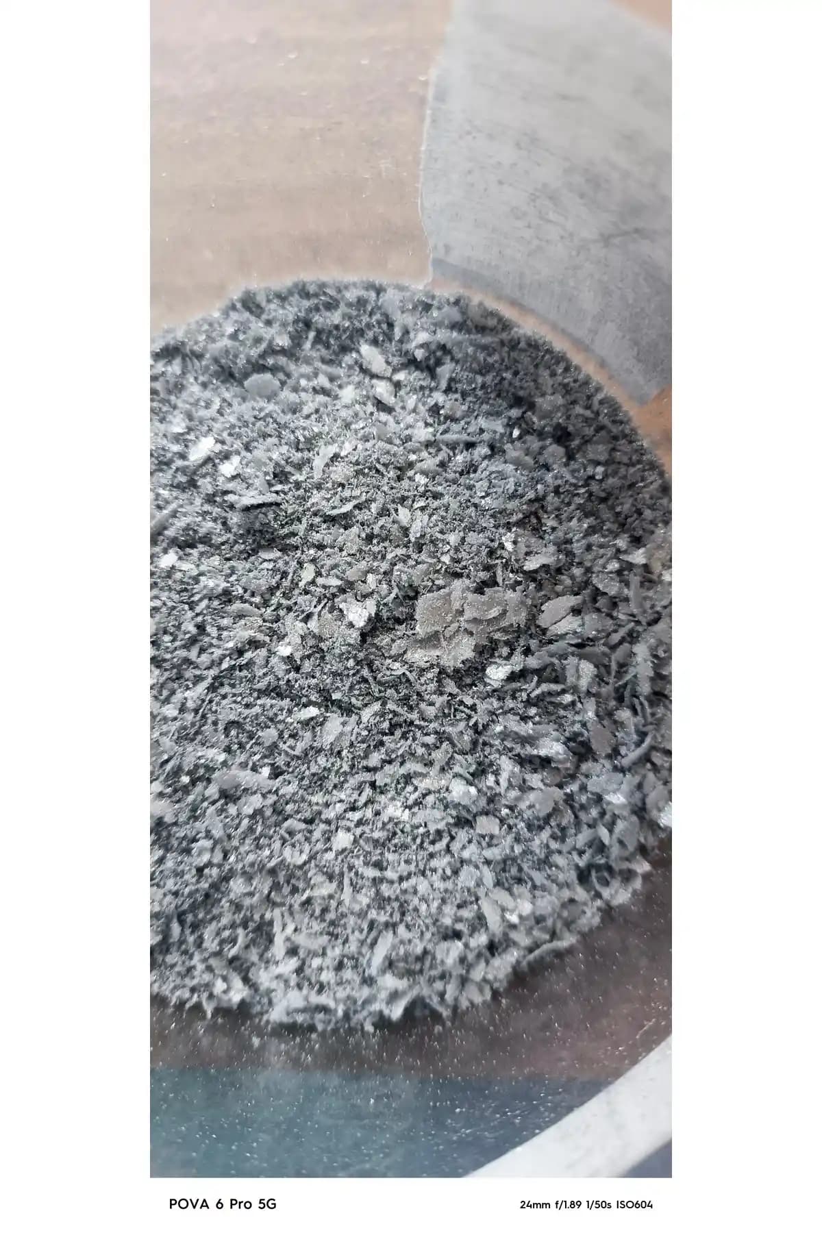 Velomy Gerçek Yenilebilir Havada Uçuşan Pasta Simi: Güvenli ve Şık Parti Dekorasyonu Çözümü