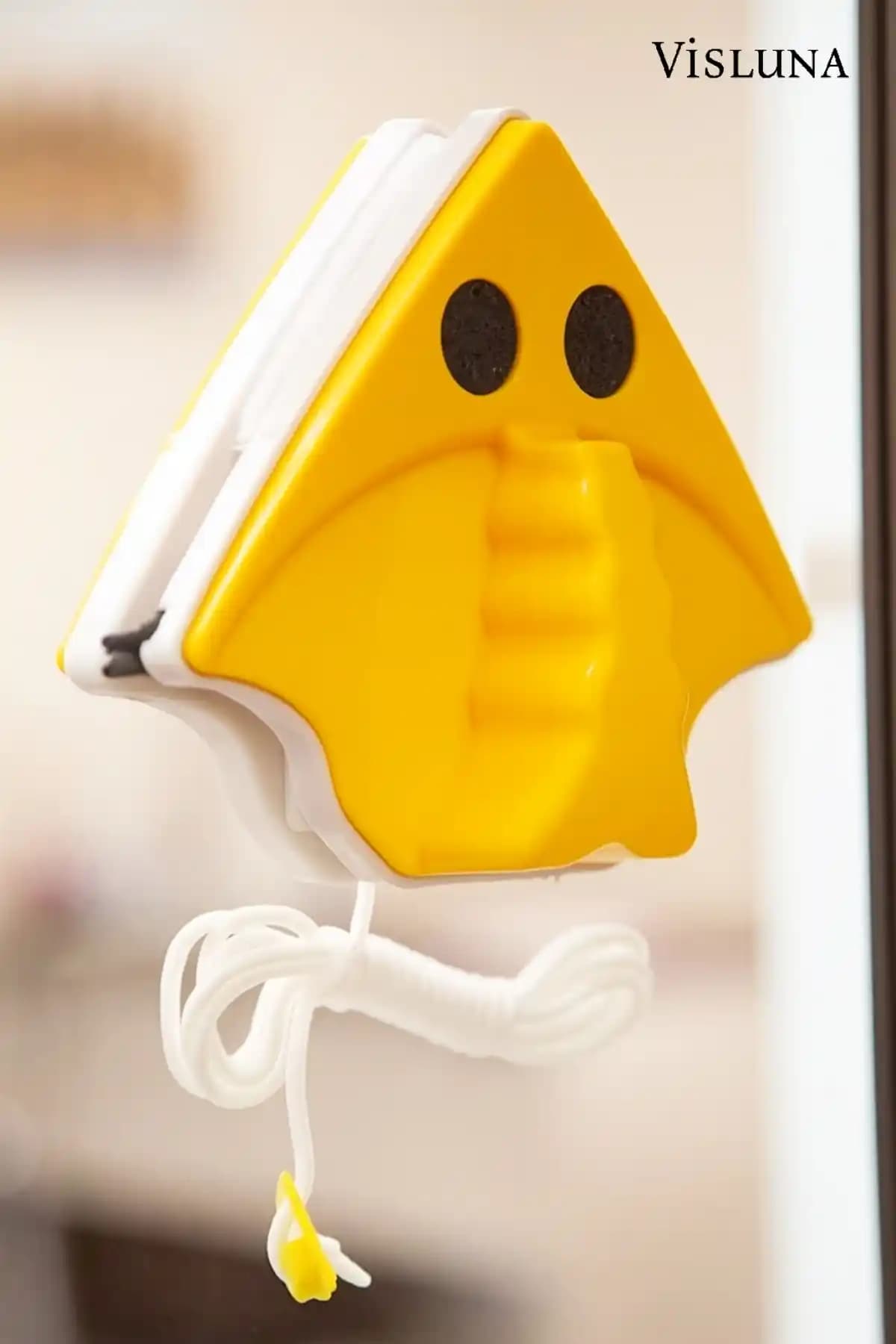 VİSLUNA Mıknatıslı Üçgen Cam Silme Aparatı: Pratik ve Etkili Pencere Temizliği Çözümü