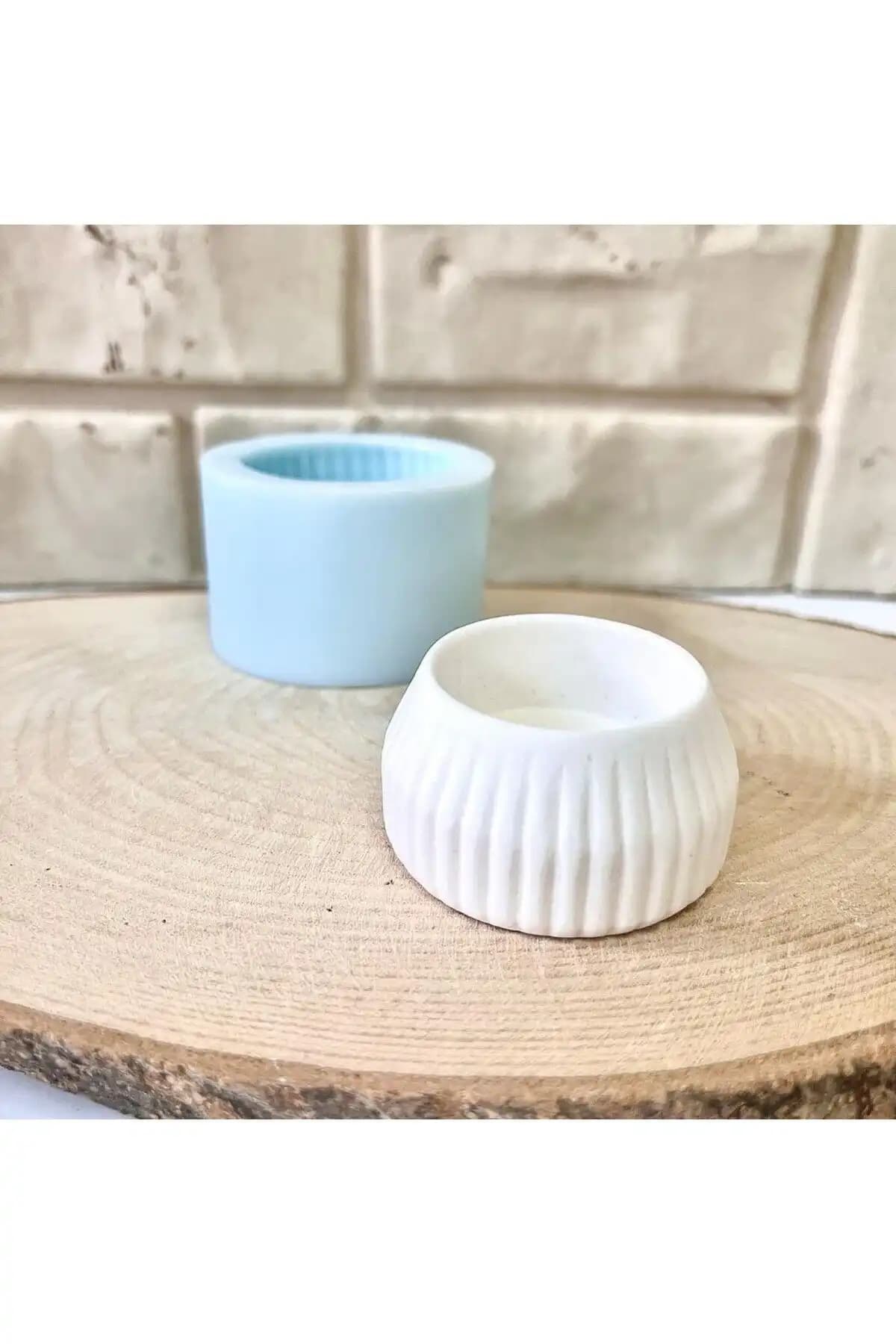 Atölye Eda Dem Lotus Mumluk ve WAMMOLDS Geometrik Katlı Mumluk Karşılaştırması 2