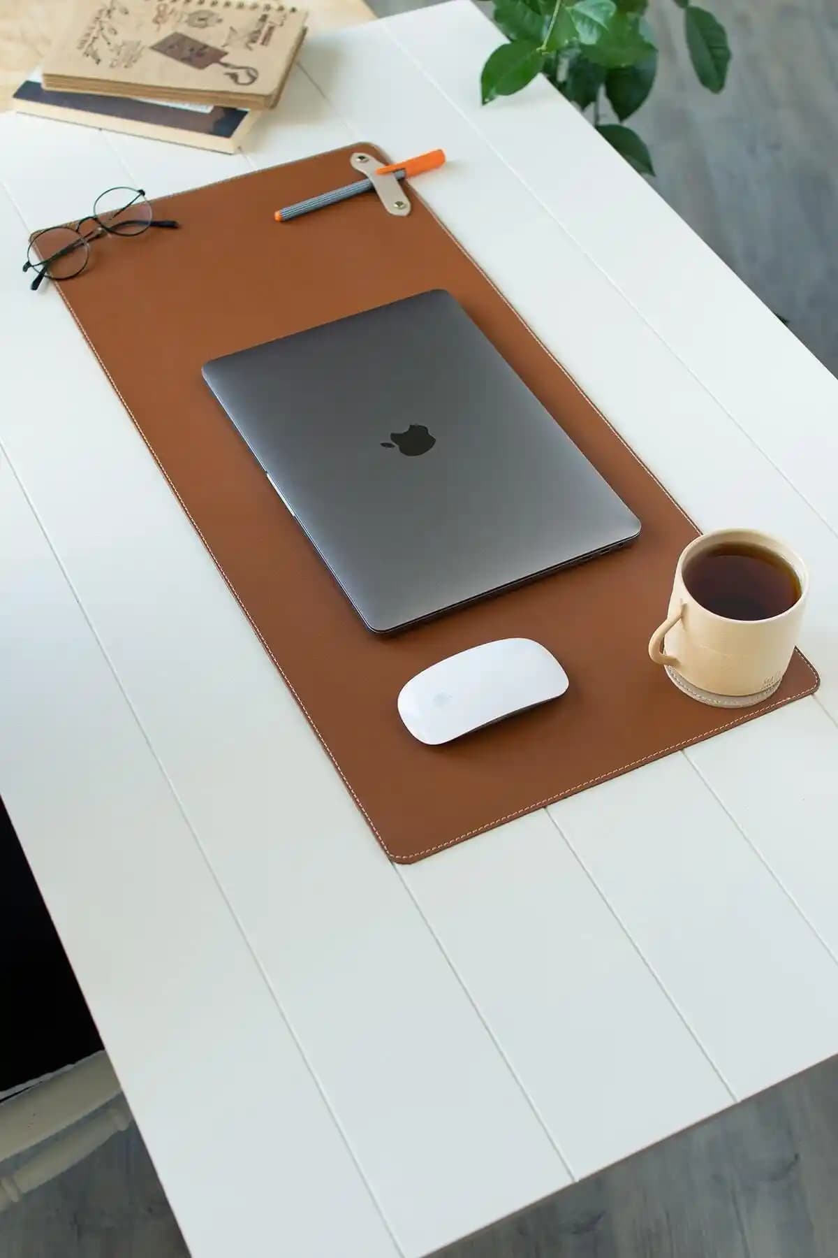 DK LEATHER ve IKEA Skrutt Masa Üstü Sümen Karşılaştırması: Hangi Ürün Sizin İçin Uygun