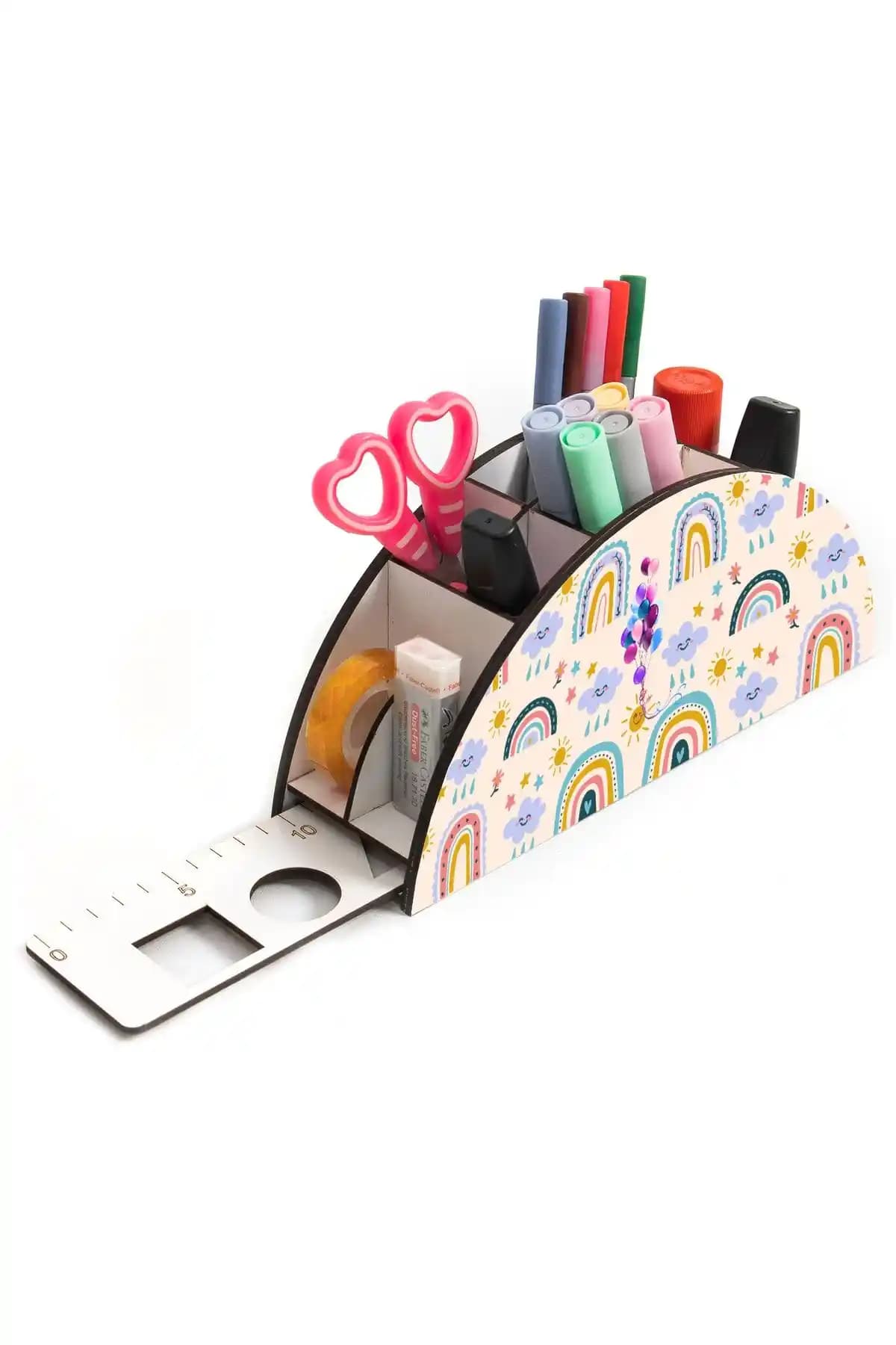 İki Popüler Ahşap Masaüstü Kalemlik Karşılaştırması: Tasarım ve Fonksiyonellik Analizi