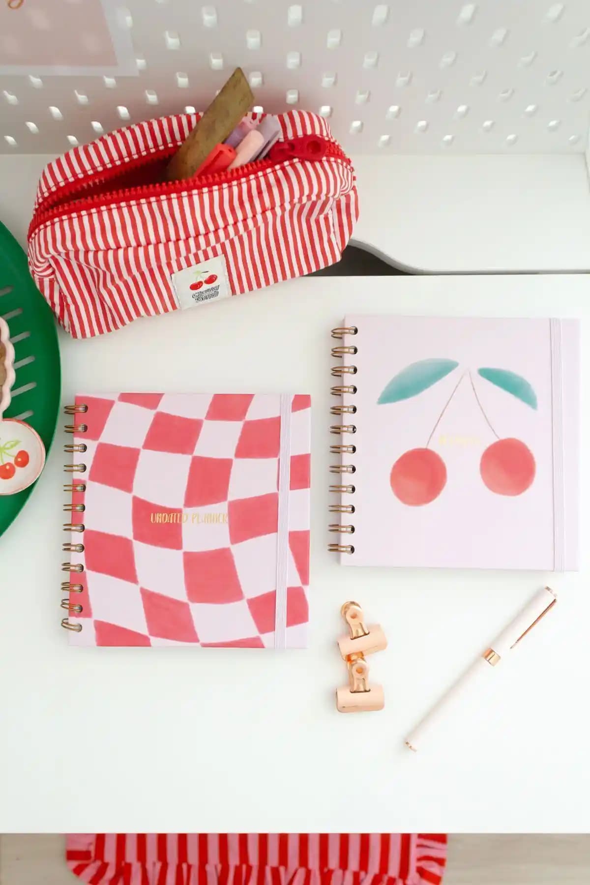 Matt Notebook 15x15 cm ve 19x21 cm Kare Defterlerin Detaylı Karşılaştırması