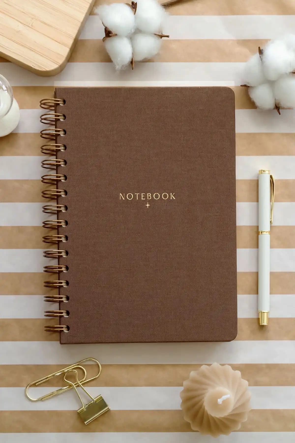Matt Notebook A5 Spiralli Keten Kapaklı Not Defteri Şık ve Dayanıklı Tasarımıyla Günlük Kullanım İçin