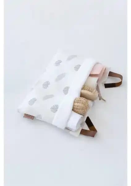 Hamur Pratik Askı Organizer Bebek Bakımında Şıklık ve Fonksiyonellik Sunar