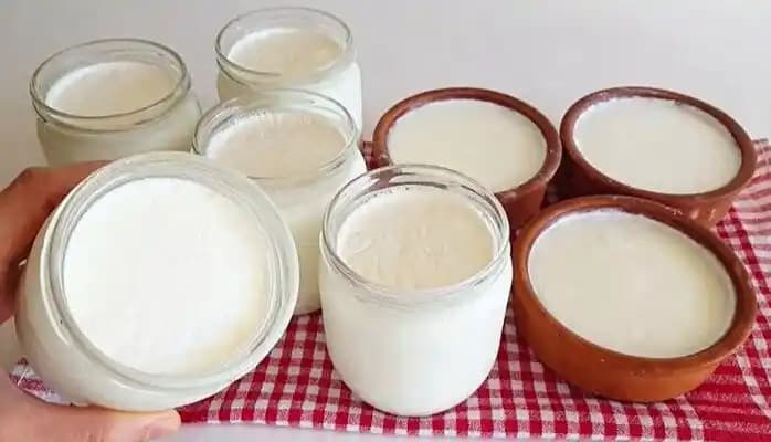 Evde Yoğurt Yapmanın Ekonomik ve Pratik Yöntemleri: Tasarruf ve Sağlıklı Tarifler
