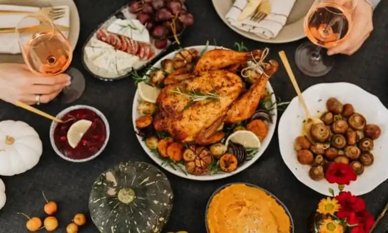 Şükran Günü Sonrası Hindi ve Tatil Gıda İndirimlerinde Güncel Durum ve Tüketici Deneyimleri