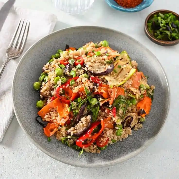 Ekonomik ve Pratik Çok Porsiyonlu Fırınlanmış Sebze ve Bakliyat Yemeği Tarifi