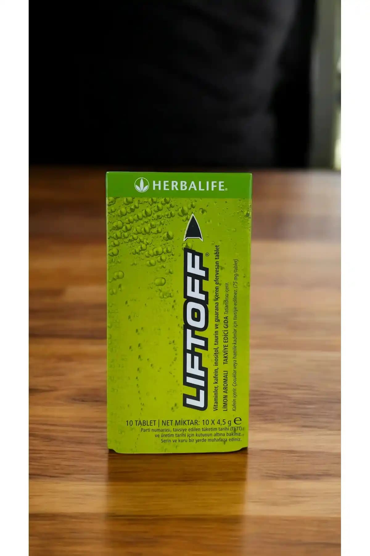 Herbalife Liftoff Limon Aromalı Efervesan İçecek: Enerji ve Tazelik Sağlayan Takviye
