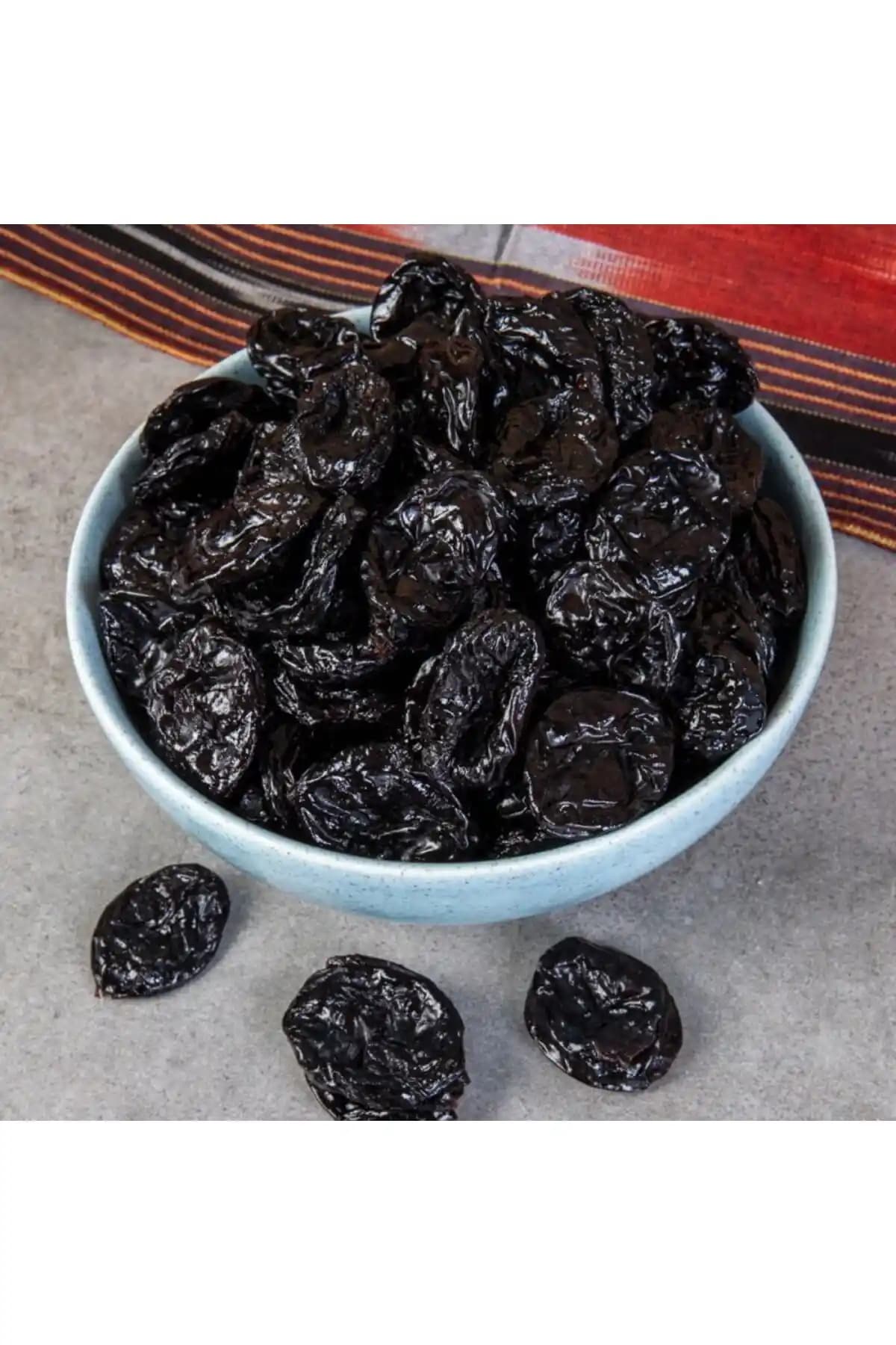 Mürdüm Eriği 500 gr Çekirdeksiz Kurusu Sağlıklı ve Lezzetli Doğal Meyve Seçeneği