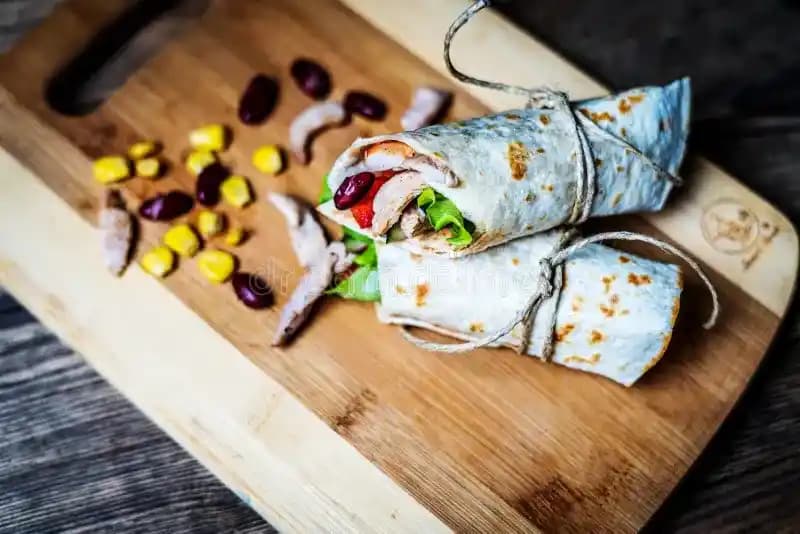 Wrap ve Tortilla Arasındaki Teknik ve Kültürel Farklar: İçerik ve Kullanım Analizi
