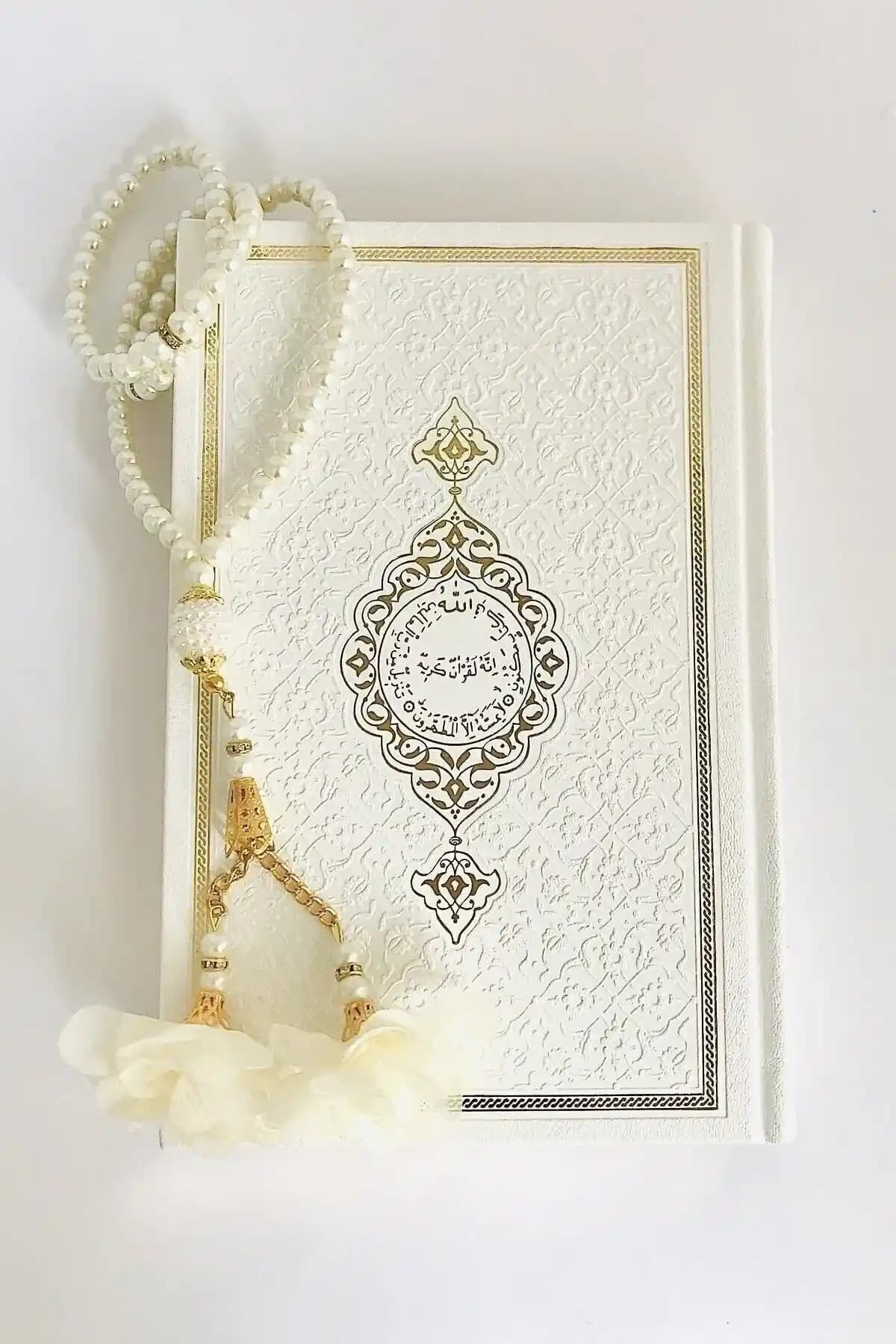 Kuran-ı Kerim Karşılaştırması: Hayrat Neşriyat ve Merve Yayınları Ürünlerinin Özellikleri