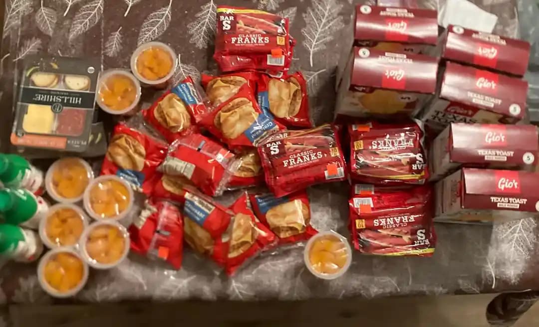 Dolar Mağazalarından Ucuz Gıda Almanın Ekonomik ve Beslenme Üzerindeki Etkileri