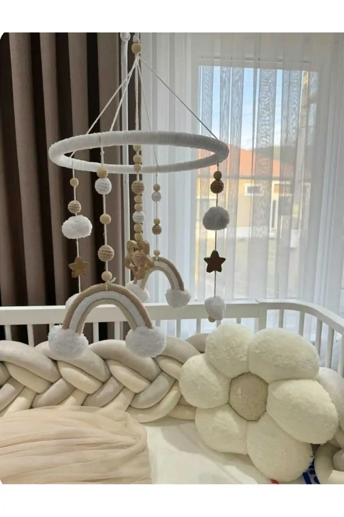 Anivex Dönence Beşik: El Yapımı Doğal Malzemelerle Bebek Odası İçin Sakinleştirici Dekor