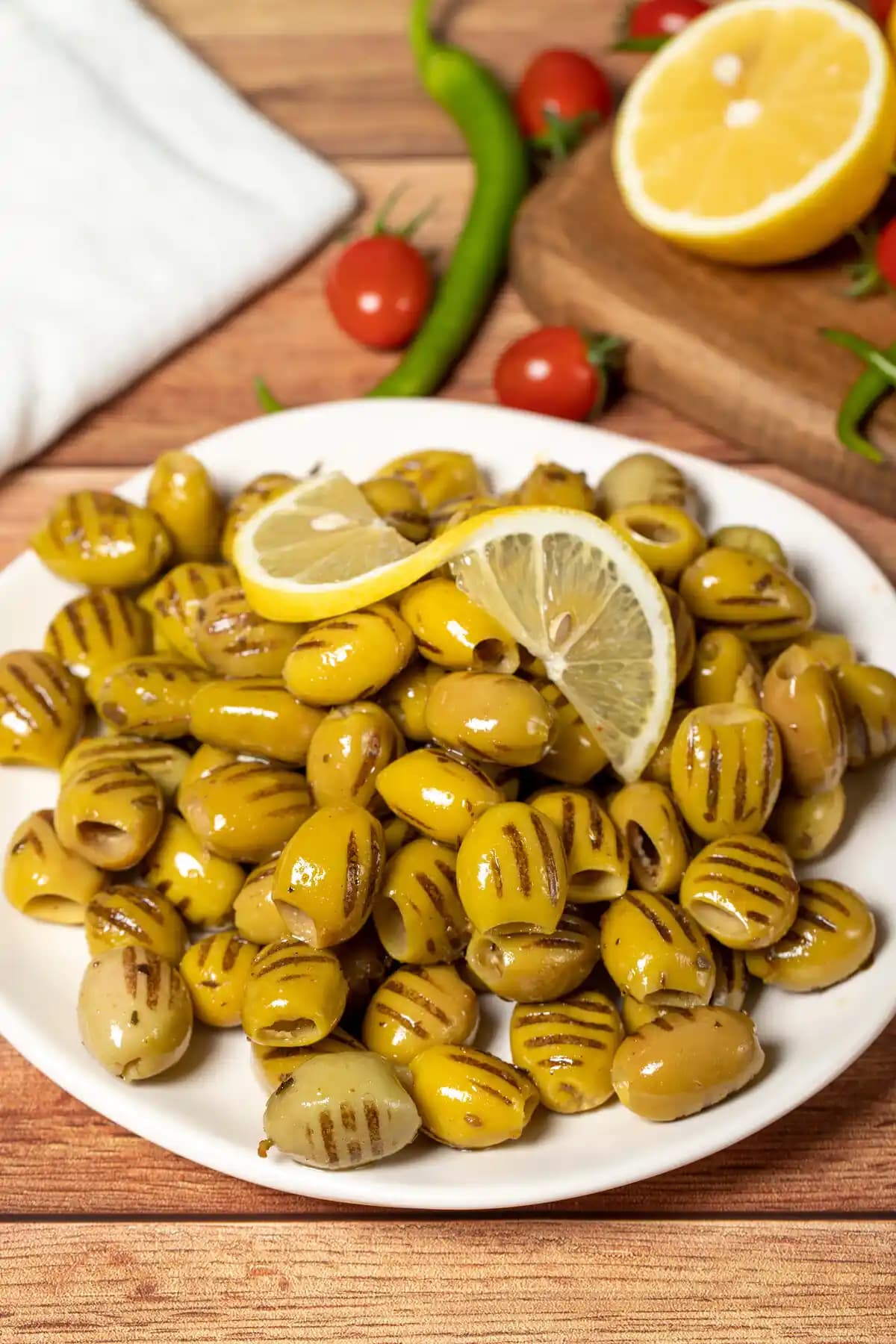 Izgara Zeytin 720 g – Hayriye Ana Yöresel Ürünler ile Otantik Tat ve Çok Yönlü Kullanım