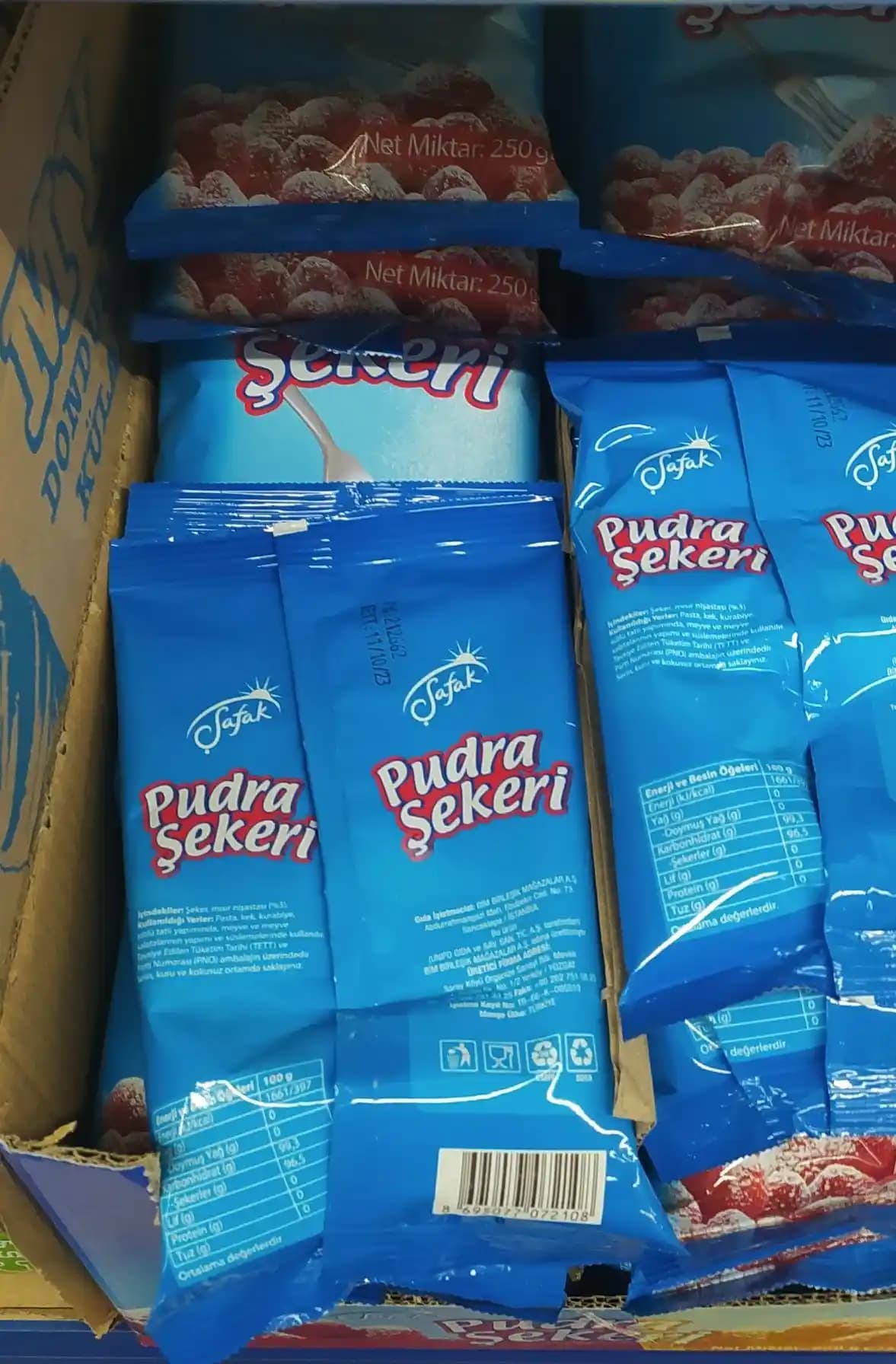 Bim’de Pudra Şekeri: Uygun Fiyatlı ve Çok Yönlü Tatlı ve Hamur İşi Malzemesi