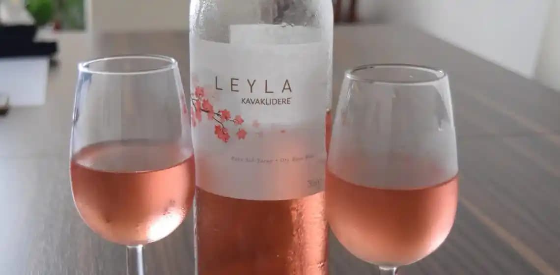 Blush Şarap Nedir, Özellikleri ve Tercih Edilen Kullanım Alanları