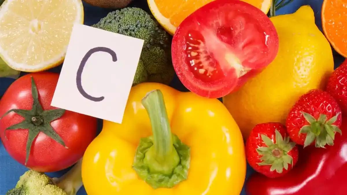 C vitamini ve çinko içeren besinler: bağışıklık güçlendiren doğal kaynaklar ve takviyeler