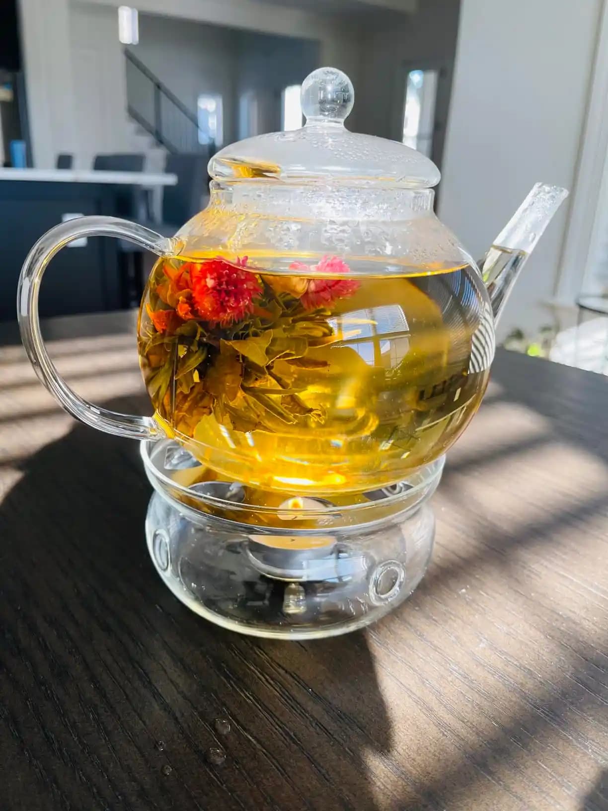 Çiçek Çayı Nedir? Doğadan Gelen Aromatik ve Estetik Bir İçecek Seçeneği