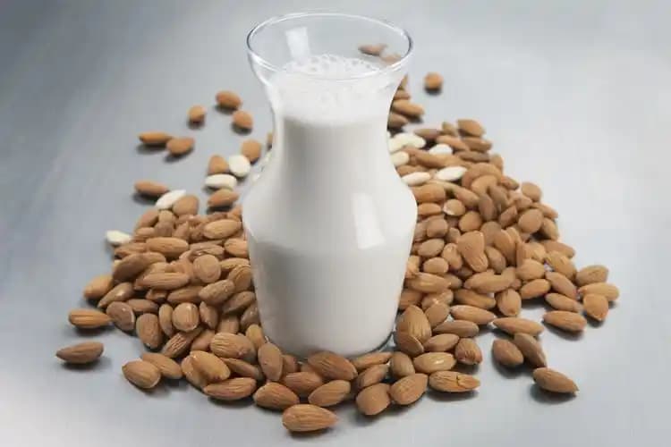 Demir İlacı ve Süt Tüketimi Arasındaki Etkileşim: Zamanlama ve Dikkat Edilmesi Gerekenler