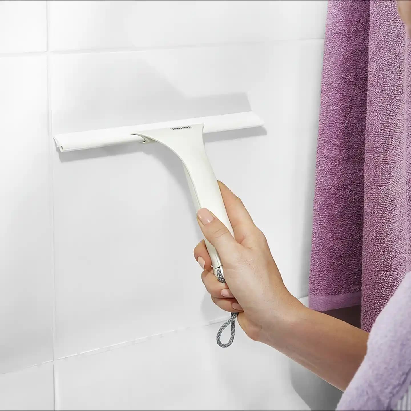 Duşakabin Çekçekleri: İşlevsellik ve Tasarımın Modern Banyolardaki Rolü