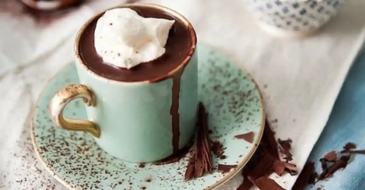 En İyi Sıcak Çikolata Seçenekleri ve Kalite Arayışında Bilgi ve Tavsiyeler