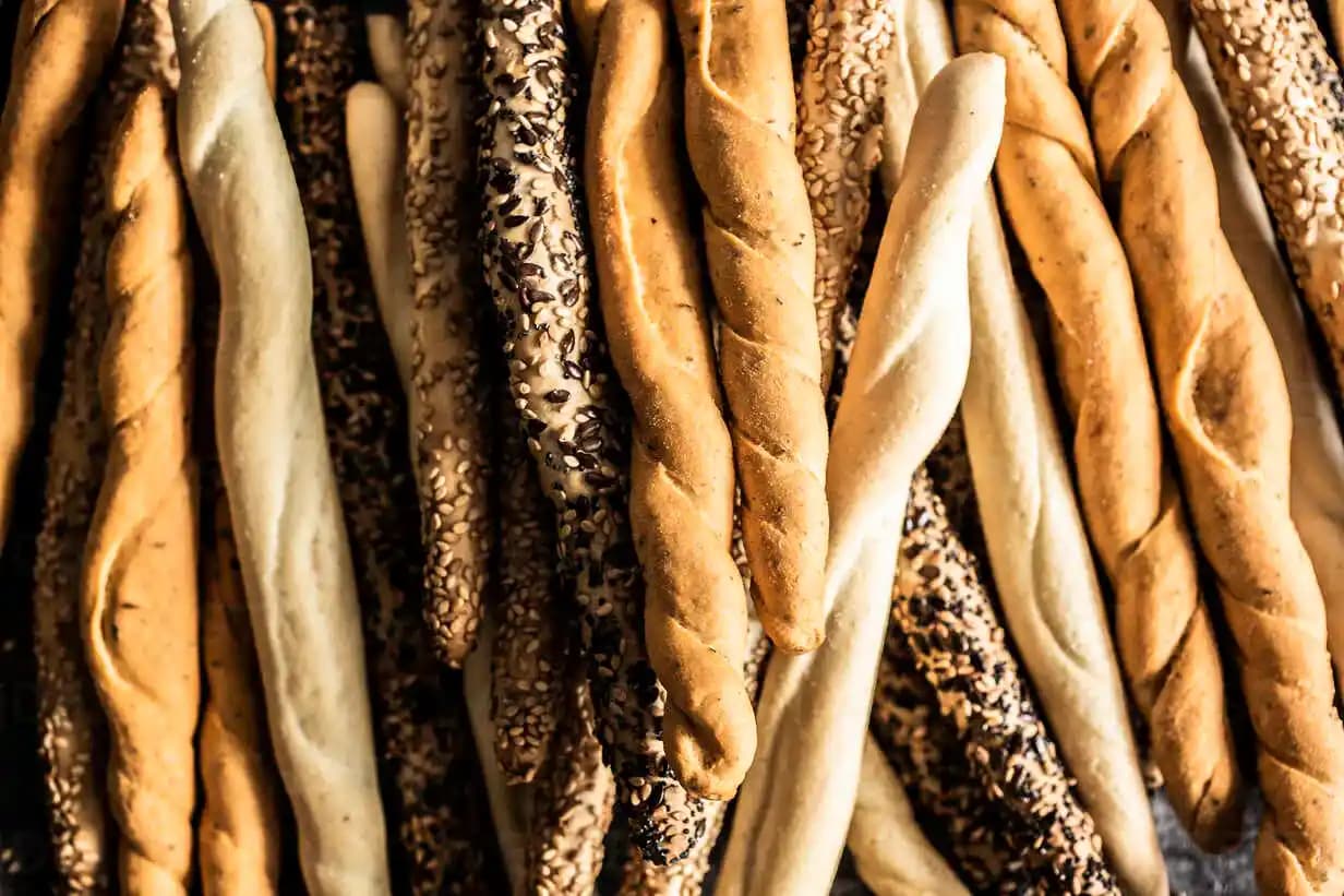 Galeta ve Grissini Arasındaki Temel Farklar ve Kullanım Alanları