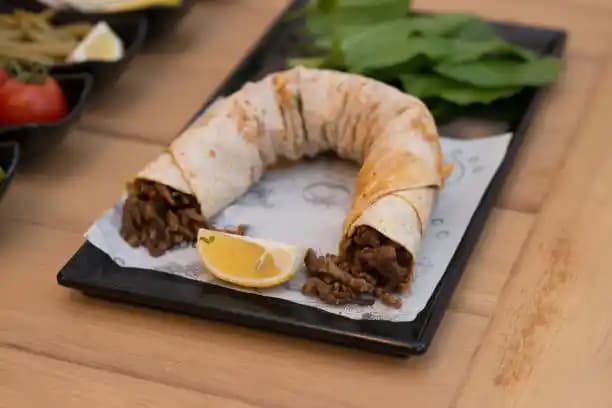 Giraffaların Uzun Boynunun Anatomik ve Evrimsel Sırları Analizi