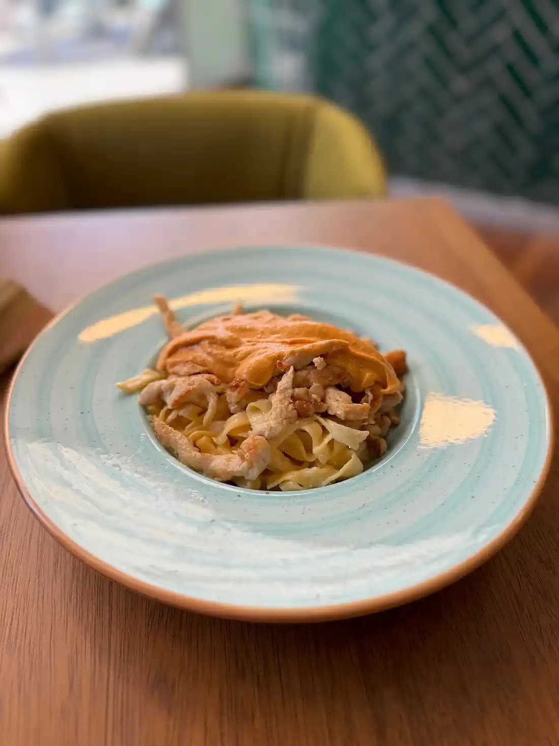 Giraffe Boynunun Anatomik Özellikleri ve Günlük Yaşamdaki İlginç Bağlantıları