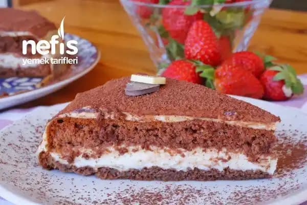 Hazır Keklerle Pratik ve Leziz Tatlılar: Hızlı Tarifler ve Kullanım İpuçları